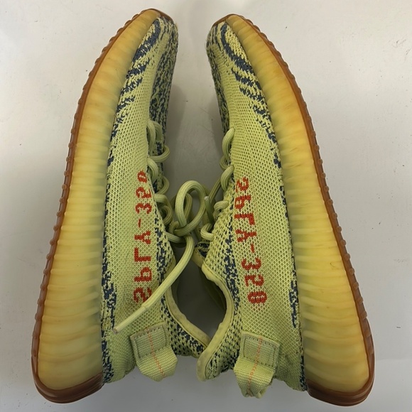 Yeezy Sneakers - Picture 9 of 9